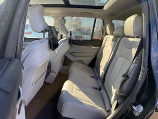 2023 Jeep Grand Cherokee 4X4 Overland in Kamloops, British Columbia - 5 - w320h240px