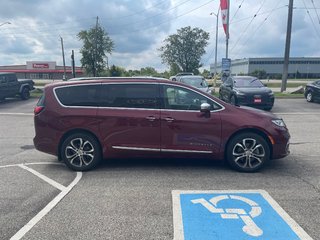2022 Chrysler Pacifica Pinnacle in Woodstock, Ontario - 4 - w320h240px