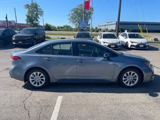 2022 Toyota Corolla SE in Woodstock, Ontario - 4 - w320h240px