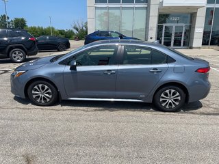 2024 Toyota Corolla in Woodstock, Ontario - 2 - w320h240px