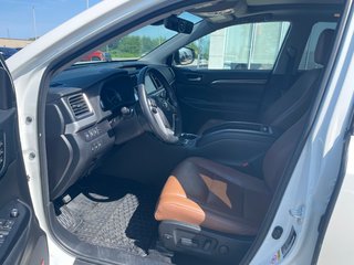 2018 Toyota Highlander Limited in Woodstock, Ontario - 6 - w320h240px