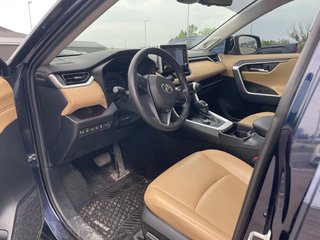 2019 Toyota RAV4 Limited in Woodstock, Ontario - 6 - w320h240px