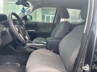 2023 Toyota Tacoma 4WD DBL AT SR5 in Woodstock, Ontario - 6 - w320h240px