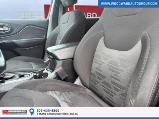 2020 Jeep Cherokee in Deer Lake, Newfoundland and Labrador - 7 - w320h240px