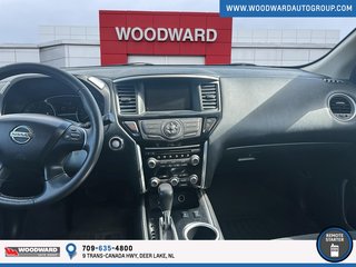2016 Nissan Pathfinder in Deer Lake, Newfoundland and Labrador - 8 - w320h240px