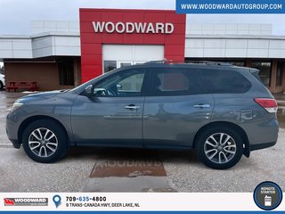 2016 Nissan Pathfinder in Deer Lake, Newfoundland and Labrador - 5 - w320h240px