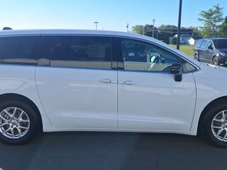 2024  Grand Caravan SXT in Bathurst, New Brunswick - 5 - w320h240cpx