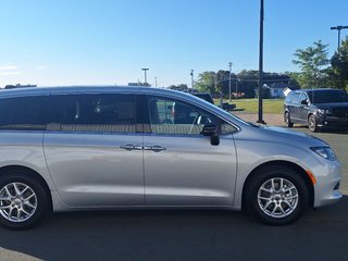 2024  Grand Caravan SXT in Bathurst, New Brunswick - 6 - w320h240cpx