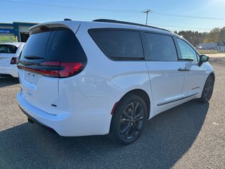 Pacifica TOURING L 2024 à Carleton, Québec - 4 - w320h240cpx