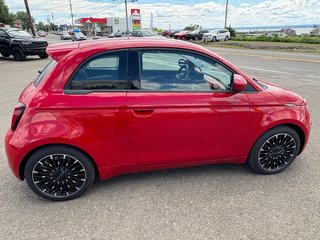 2024 Fiat 500e RED in Carleton, Quebec - 4 - w320h240cpx