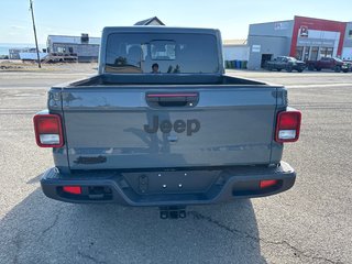 2025 Jeep Gladiator NIGHTHAWK in Carleton, Quebec - 6 - w320h240cpx