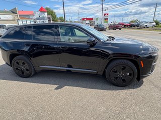 2024 Jeep WAGONEER S LAUNCH EDITION in Carleton, Quebec - 3 - w320h240cpx