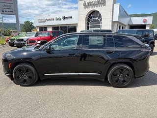 2024 Jeep WAGONEER S LAUNCH EDITION in Carleton, Quebec - 2 - w320h240cpx
