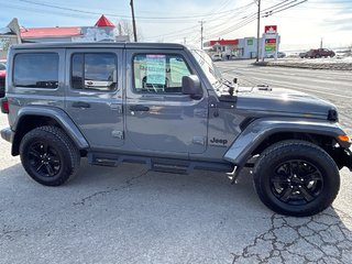 2021  Wrangler Unlimited Altitude in Carleton, Quebec - 3 - w320h240cpx