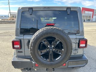 2021  Wrangler Unlimited Altitude in Carleton, Quebec - 6 - w320h240cpx
