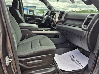 2025 Ram 1500 BIG HORN in Carleton, Quebec - 5 - w320h240cpx