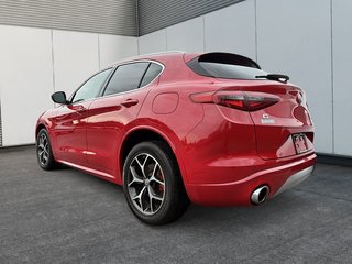 2021 Alfa Romeo Stelvio AWD TOIT-PANORAMIQUE in St-Jean-Sur-Richelieu, Quebec - 4 - w320h240cpx