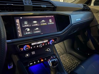 2023 Audi Q3 Technik Quattro S-Line Black Optik in St-Jean-Sur-Richelieu, Quebec - 5 - w320h240cpx