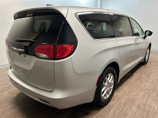 2026 Chrysler Grand Caravan SXT in Sherbrooke, Quebec - 4 - w320h240cpx