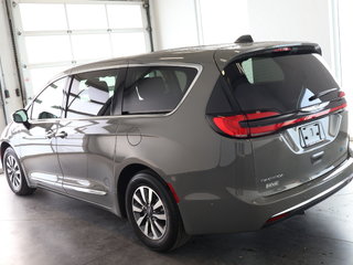 2023  Pacifica Hybrid Limited Hybrid Branchable in St-Jean-Sur-Richelieu, Quebec - 5 - w320h240cpx