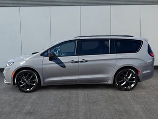 2025 Chrysler Pacifica Limited in St-Jean-Sur-Richelieu, Quebec - 5 - w320h240cpx