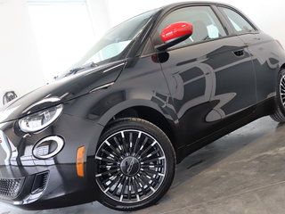 2024 Fiat 500e RED in Sherbrooke, Quebec - 2 - w320h240cpx