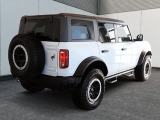 Ford Bronco BLACK DIAMOND SASQUATCH 2.7L V6 4X4 2023 à St-Jean-Sur-Richelieu, Québec - 5 - w320h240cpx