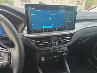 Ford Escape PHEV TOIT-PANORAMIQUE NAVIGATION 2025 à St-Jean-Sur-Richelieu, Québec - 4 - w320h240cpx
