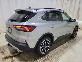 Ford Escape PHEV TOIT-PANORAMIQUE NAVIGATION 2023 à St-Jean-Sur-Richelieu, Québec - 5 - w320h240cpx