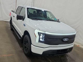 Ford F-150 Lightning XLT SuperCrew 4x4 Navigation 2025 à St-Jean-Sur-Richelieu, Québec - 2 - w320h240cpx