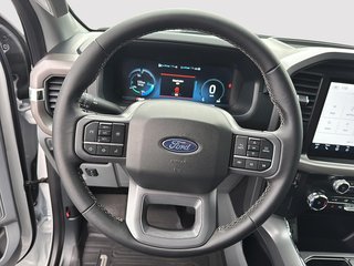 Ford F-150 Lightning XLT SuperCrew 4x4 Navigation 2025 à St-Jean-Sur-Richelieu, Québec - 5 - w320h240cpx