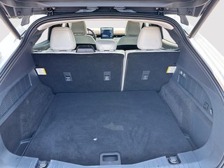 Ford Mustang Mach-E PREMIUM TOIT-PANORAMIQUE 2022 à St-Jean-Sur-Richelieu, Québec - 4 - w320h240cpx