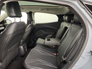 2024 Ford Mustang Mach-E PREMIUM AWD LONGRANGE in St-Jean-Sur-Richelieu, Quebec - 3 - w320h240cpx