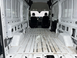 Ford Transit Cargo Van HIGH ROOF 2500 AWD 2025 à St-Jean-Sur-Richelieu, Québec - 6 - w320h240cpx
