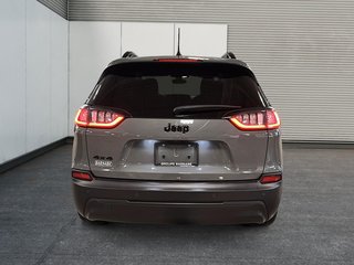Jeep Cherokee Altitude 2023 à St-Jean-Sur-Richelieu, Québec - 4 - w320h240cpx