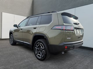 2026 Jeep Cherokee LAREDO in St-Jean-Sur-Richelieu, Quebec - 4 - w320h240cpx