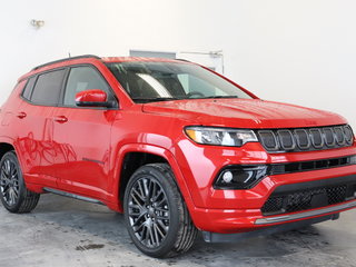 2022  Compass Limited Edition RED 4x4 Toit-Panoramique in St-Jean-Sur-Richelieu, Quebec - 4 - w320h240cpx