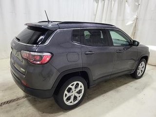 Jeep Compass North 4X4 Navigation 2024 à St-Jean-Sur-Richelieu, Québec - 3 - w320h240cpx