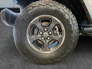 2023 Jeep Gladiator RUBICON 4X4 // SIÈGES ET VOLANT CHAUFFANTS in St-Jean-Sur-Richelieu, Quebec - 6 - w320h240cpx