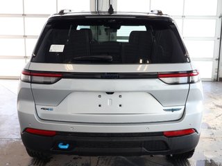 Jeep Grand Cherokee 4xe Trailhawk 2023 à St-Jean-Sur-Richelieu, Québec - 6 - w320h240cpx