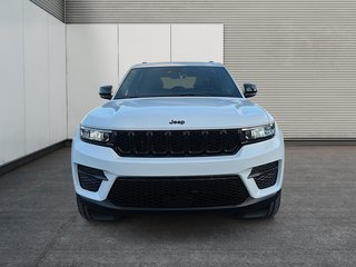2025 Jeep GRAND CHEROKEE LAREDO ALTITUDE in Sherbrooke, Quebec - 2 - w320h240cpx
