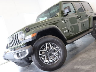 WRANGLER 4-Door SAHARA 2024 à Sherbrooke, Québec - 2 - w320h240cpx