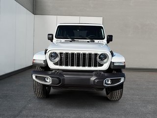 Jeep WRANGLER 4-Door SAHARA 2025 à St-Jean-Sur-Richelieu, Québec - 2 - w320h240cpx