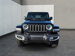 Jeep WRANGLER 4-Door SAHARA 2025 à St-Jean-Sur-Richelieu, Québec - 2 - w320h240cpx