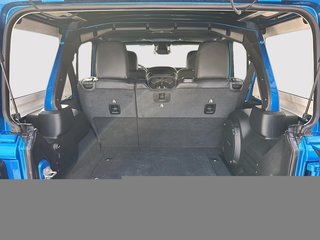 Jeep Wrangler 4-Door SAHARA 2026 à Sherbrooke, Québec - 6 - w320h240cpx