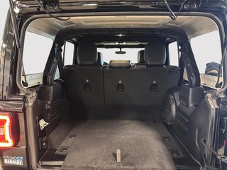 2021 Jeep Wrangler 4xe Unlimited Rubicon in St-Jean-Sur-Richelieu, Quebec - 6 - w320h240cpx