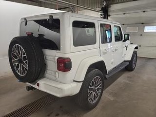 Jeep Wrangler 4xe Unlimited High Altitude 4XE Branchable 2022 à St-Jean-Sur-Richelieu, Québec - 3 - w320h240cpx