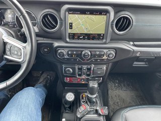 2022 Jeep Wrangler 4xe Unlimited Rubicon 4XE Branchable in St-Jean-Sur-Richelieu, Quebec - 4 - w320h240cpx