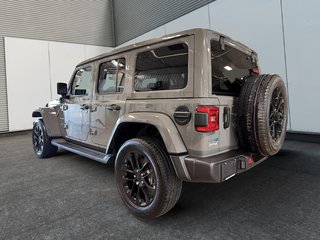 2022 Jeep Wrangler 4xe UNLIMITED SAHARA | TOIT SKY ONE TOUCH in Saint-Hyacinthe, Quebec - 4 - w320h240cpx