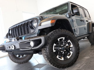 2024  Wrangler 4xe RUBICON in Sherbrooke, Quebec - 2 - w320h240cpx